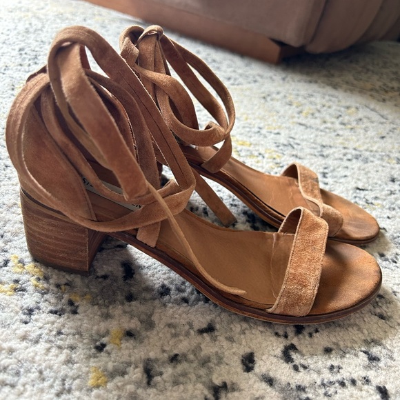 Steve Madden Rizzaa Sandals - Picture 2 of 6